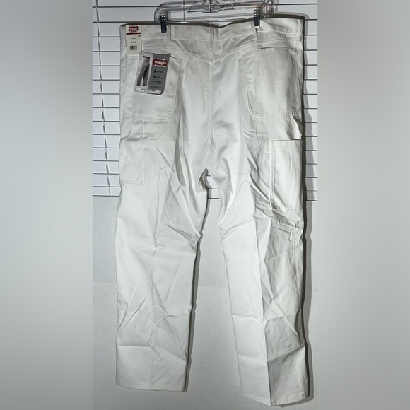 NWT Wrangler workwear Painters pants Relaxed Fit Men's Size 44X32 - Picture 7 of 14